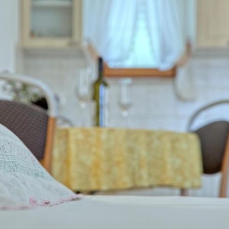 Apartmets Slavica 1644 Banjole Eksteriør billede