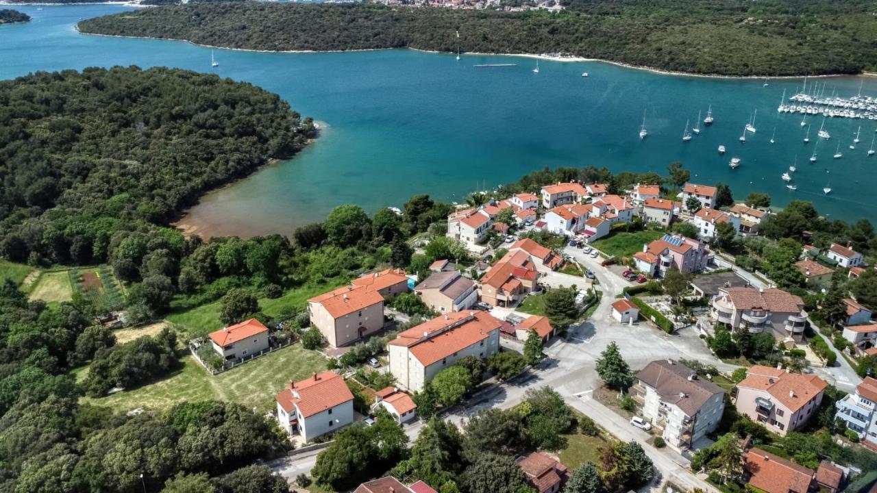 Apartmets Slavica 1644 Banjole Eksteriør billede